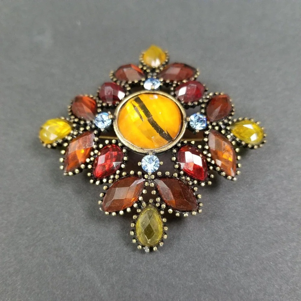 Vintage Cat's Eye Amber Red Starburst Brooch‎ Antique Bronze Tone Rhinestone Pin